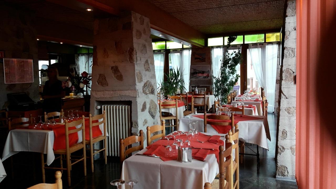 Hotel Le Chalet Sembadel Exterior foto